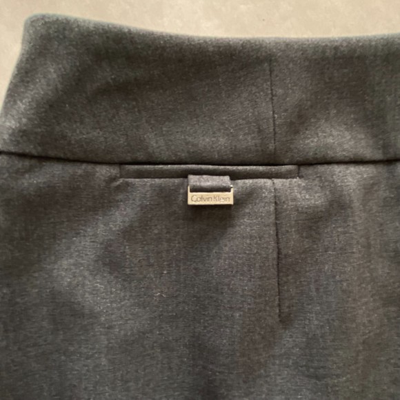 Calvin Klein Charcoal Stretch Pencil Skirt Size 4P - Picture 5 of 8